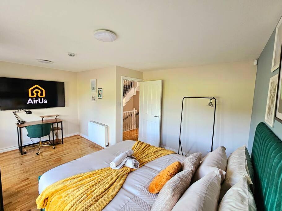 Modern 5 Bedroom Townhouse With Free Parking Glasgow Dış mekan fotoğraf