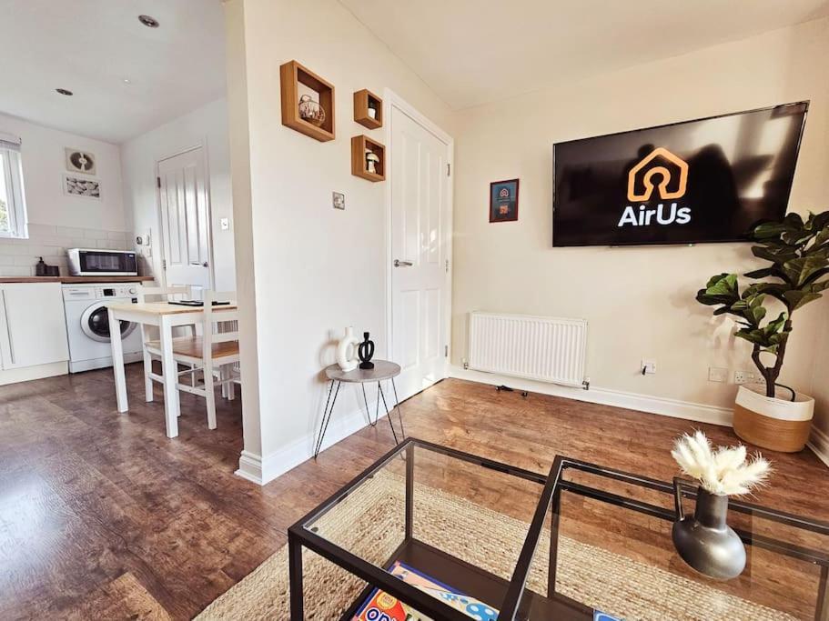 Modern 5 Bedroom Townhouse With Free Parking Glasgow Dış mekan fotoğraf