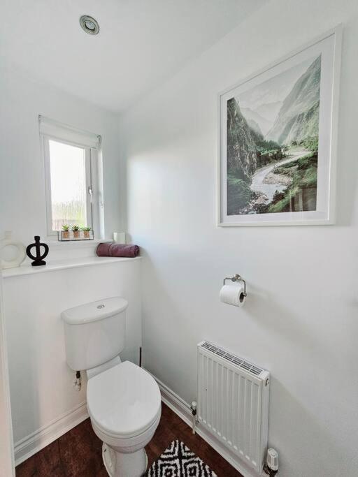 Modern 5 Bedroom Townhouse With Free Parking Glasgow Dış mekan fotoğraf