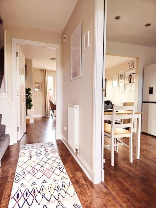 Modern 5 Bedroom Townhouse With Free Parking Glasgow Dış mekan fotoğraf