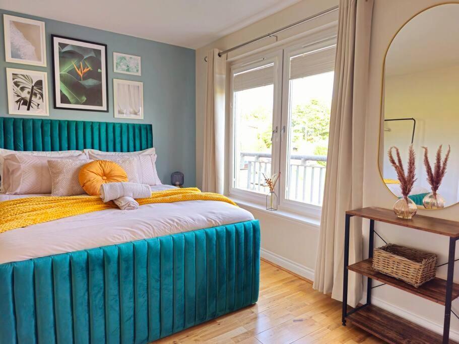 Modern 5 Bedroom Townhouse With Free Parking Glasgow Dış mekan fotoğraf